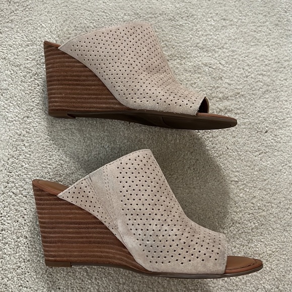 Franco Sarto Wedges - Picture 4 of 8